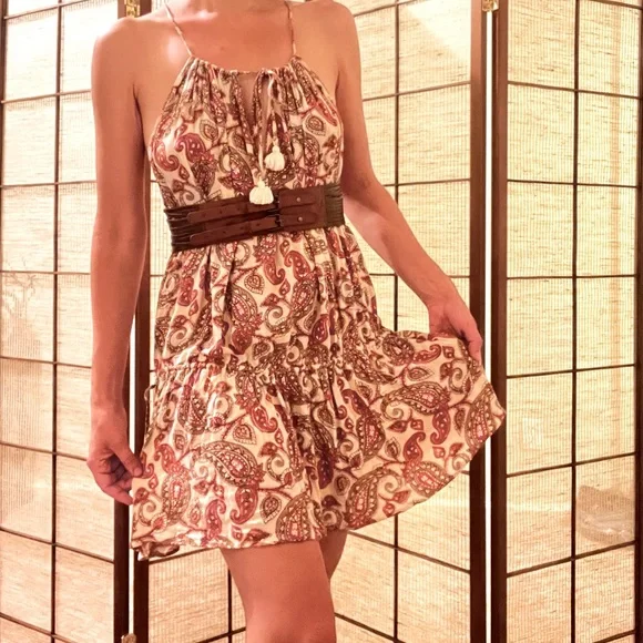 Show me your Mumu rayon Pom Pom drawstring paisley dress Red and taupe - Picture 2 of 11